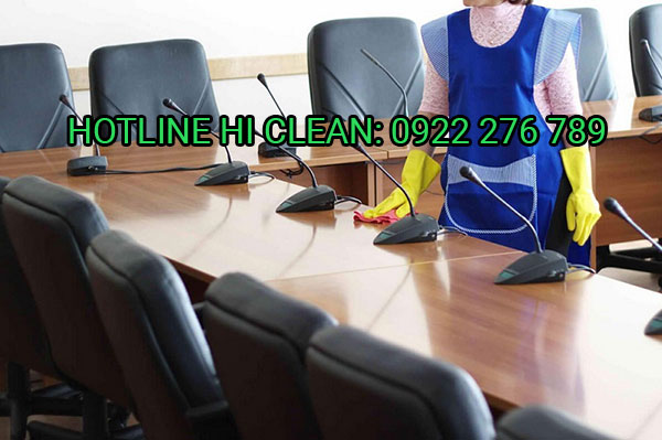 Thi công vệ sinh văn phòng tại Hóc Môn
